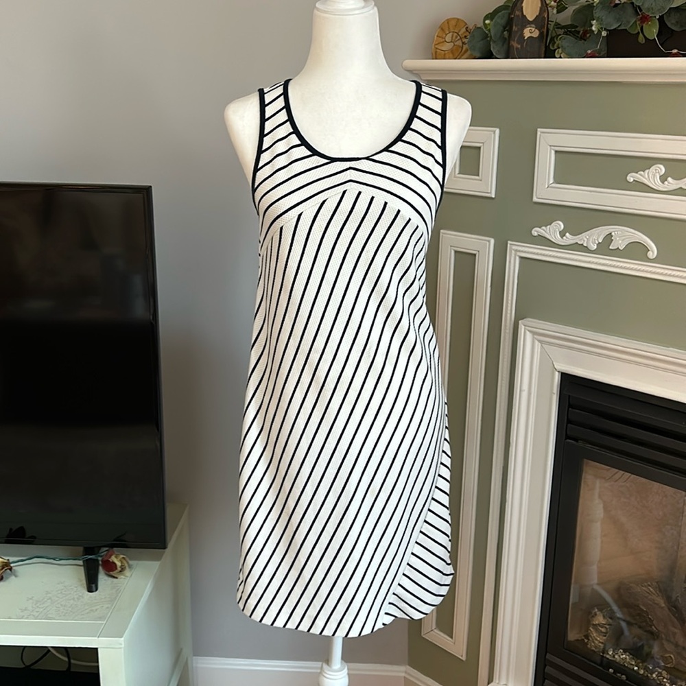 Encuentro striped sleeveless dress